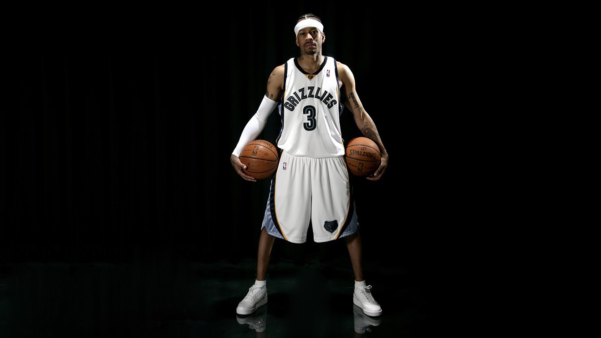 逆境中的“坚守者”:那些如钢铁般坚韧的球员,坚韧如钢什么意思